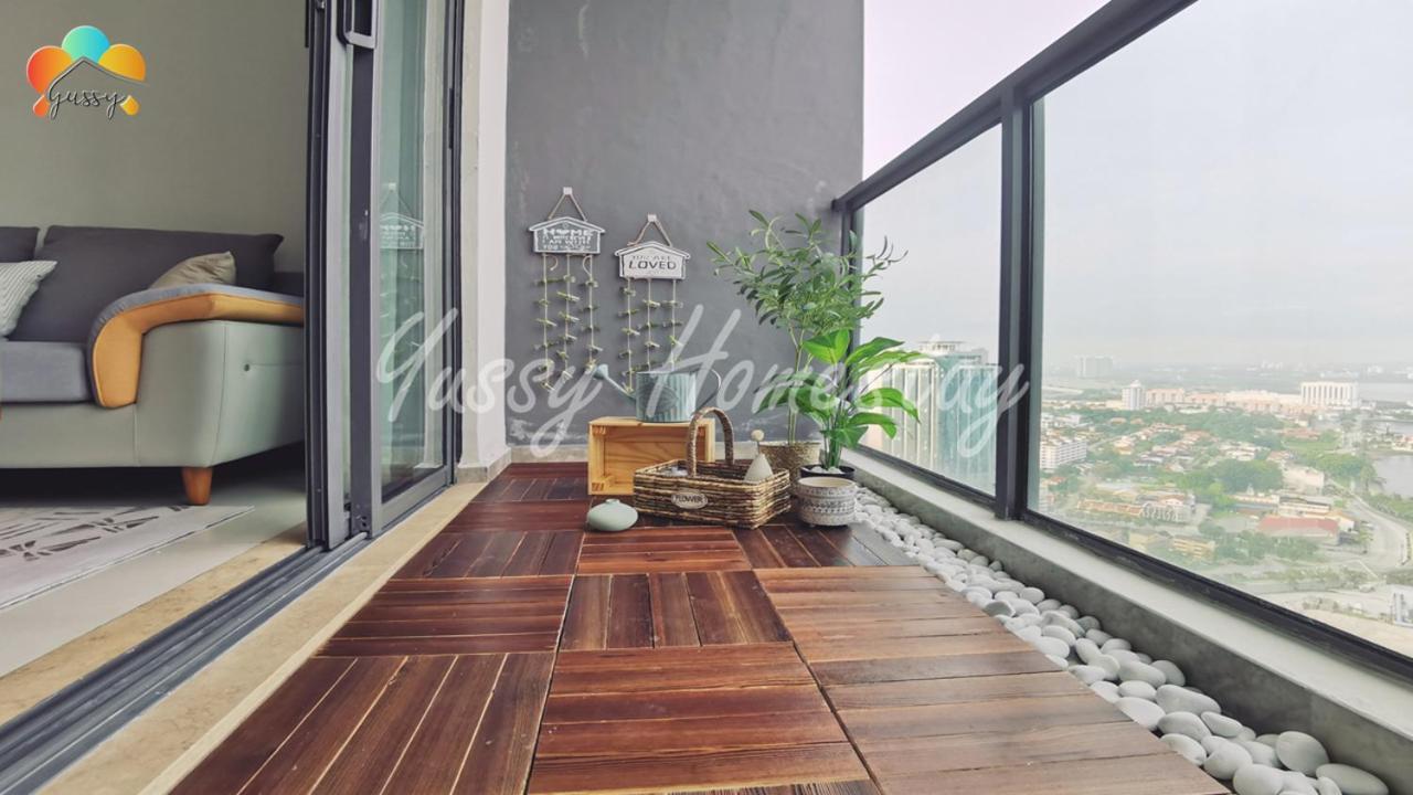 Yussy 2 Bedroom Sea View Condo At R&F Princess Cove Johor Bahru Bagian luar foto