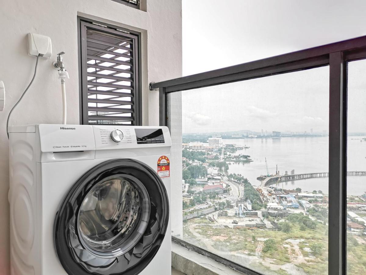 Yussy 2 Bedroom Sea View Condo At R&F Princess Cove Johor Bahru Bagian luar foto
