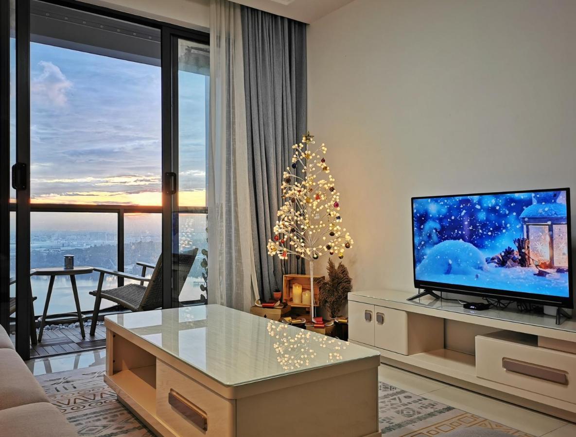Yussy 2 Bedroom Sea View Condo At R&F Princess Cove Johor Bahru Bagian luar foto