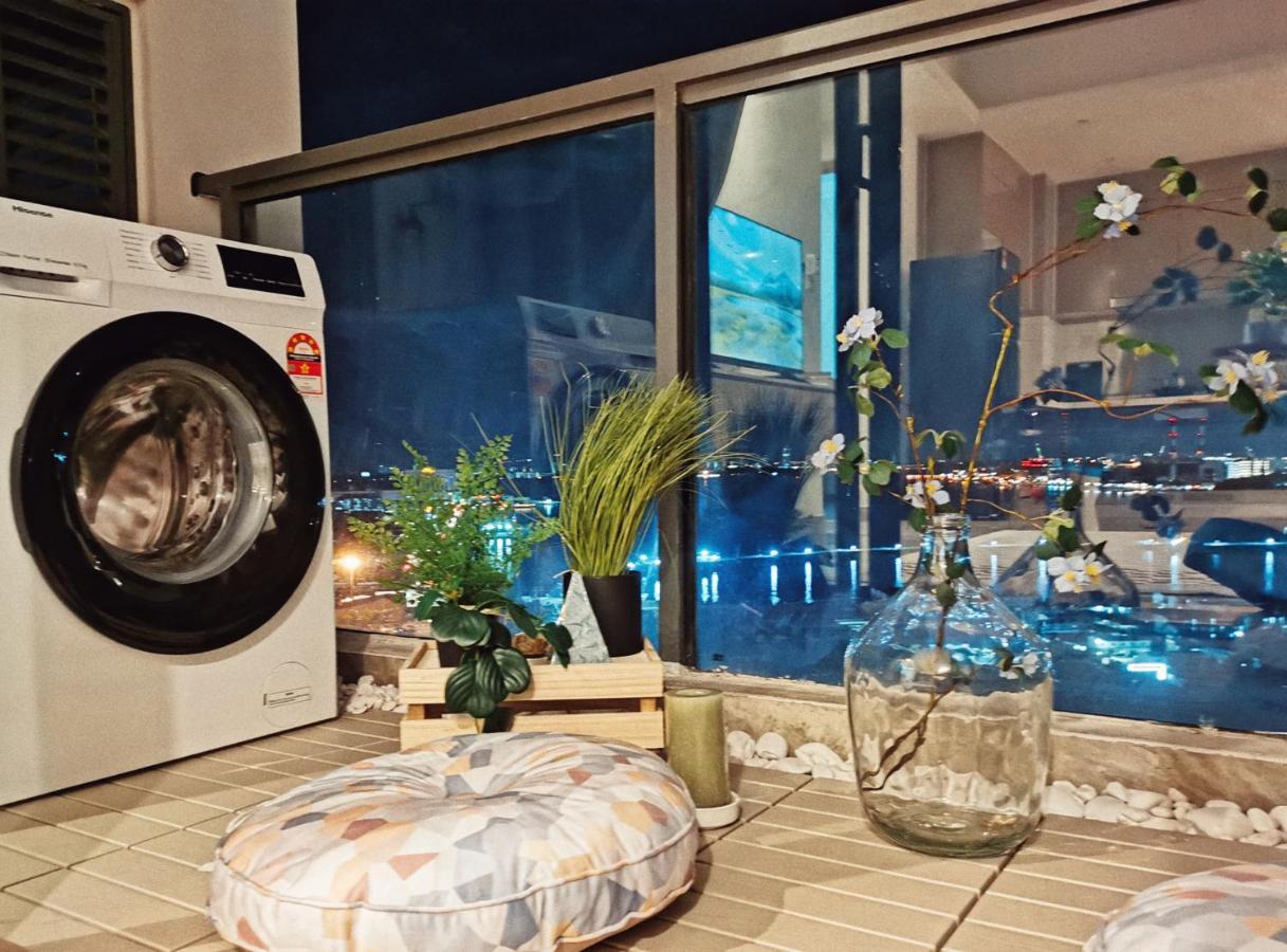 Yussy 2 Bedroom Sea View Condo At R&F Princess Cove Johor Bahru Bagian luar foto