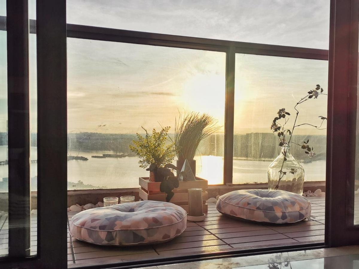 Yussy 2 Bedroom Sea View Condo At R&F Princess Cove Johor Bahru Bagian luar foto