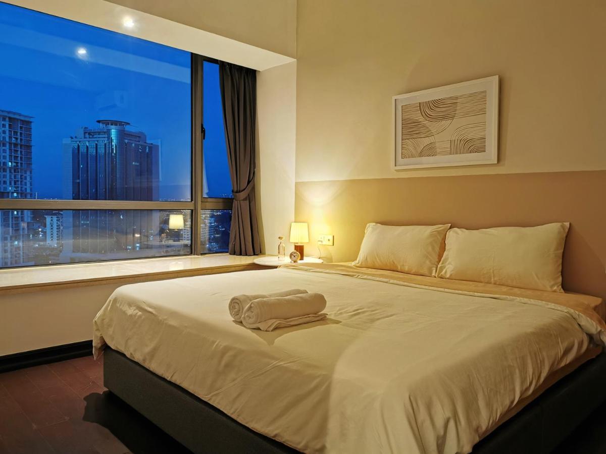 Yussy 2 Bedroom Sea View Condo At R&F Princess Cove Johor Bahru Bagian luar foto